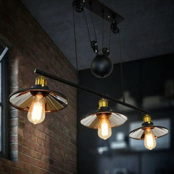 3-lamps vintage zwarte industriële hanglamp met zwarte metalen katrol