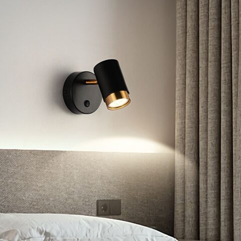 Moderne richtbare wandlamp in staal