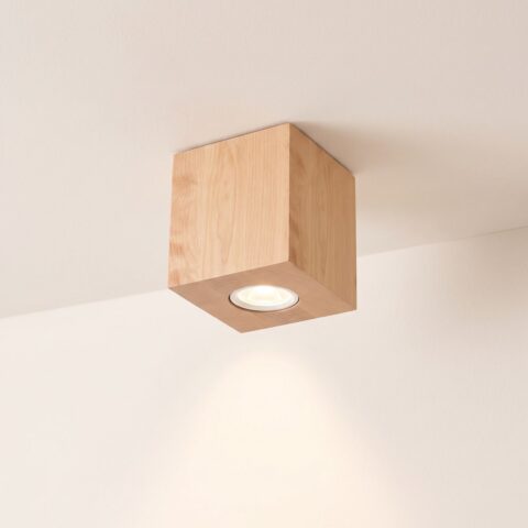 Plafondspot kubus van natuurlijk hout, Scandinavische stijl