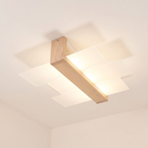 Plafondlamp woonkamer in licht hout en glas